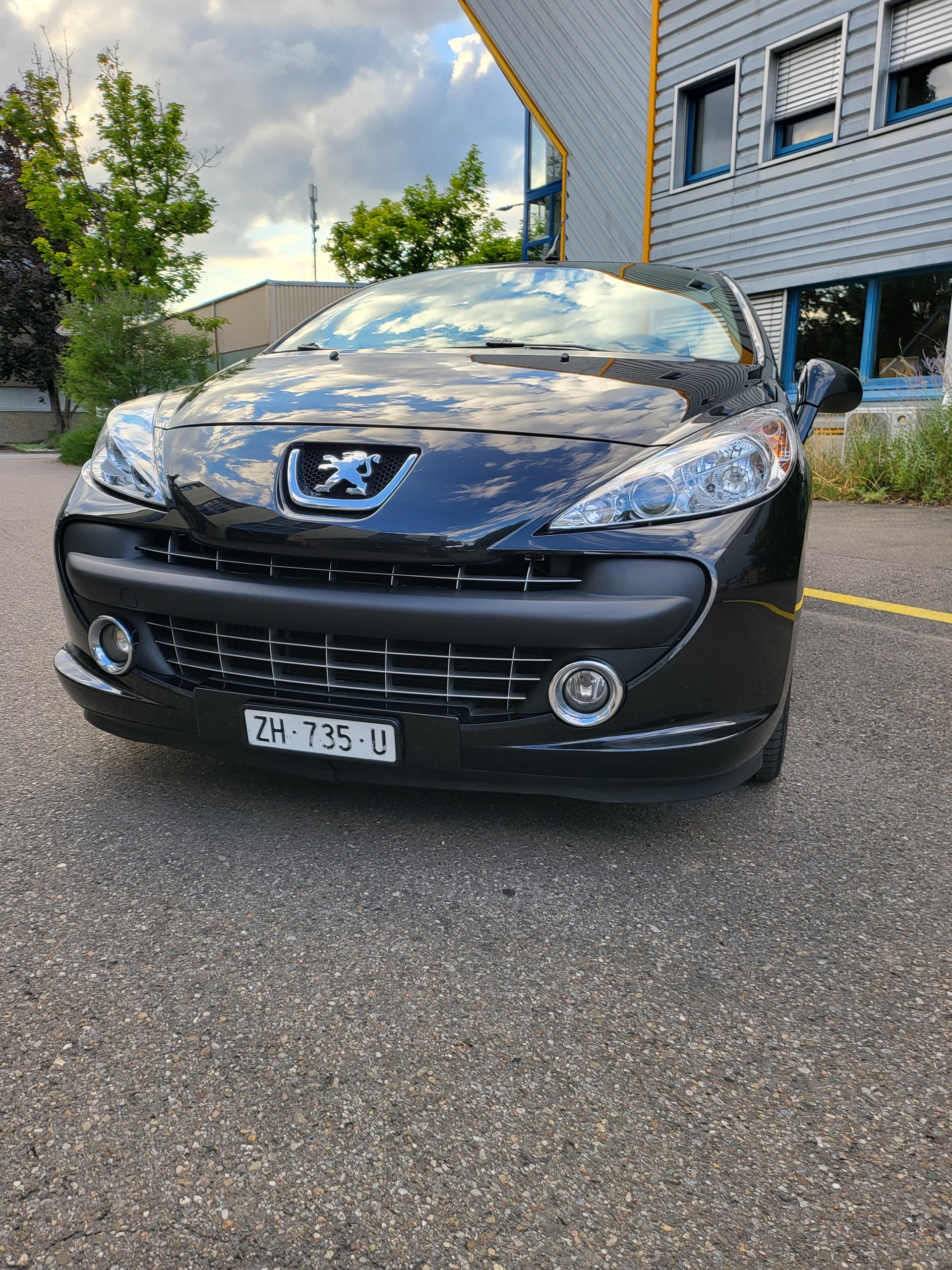PEUGEOT 207 CC 1.6 16V Turbo Sport-image-12