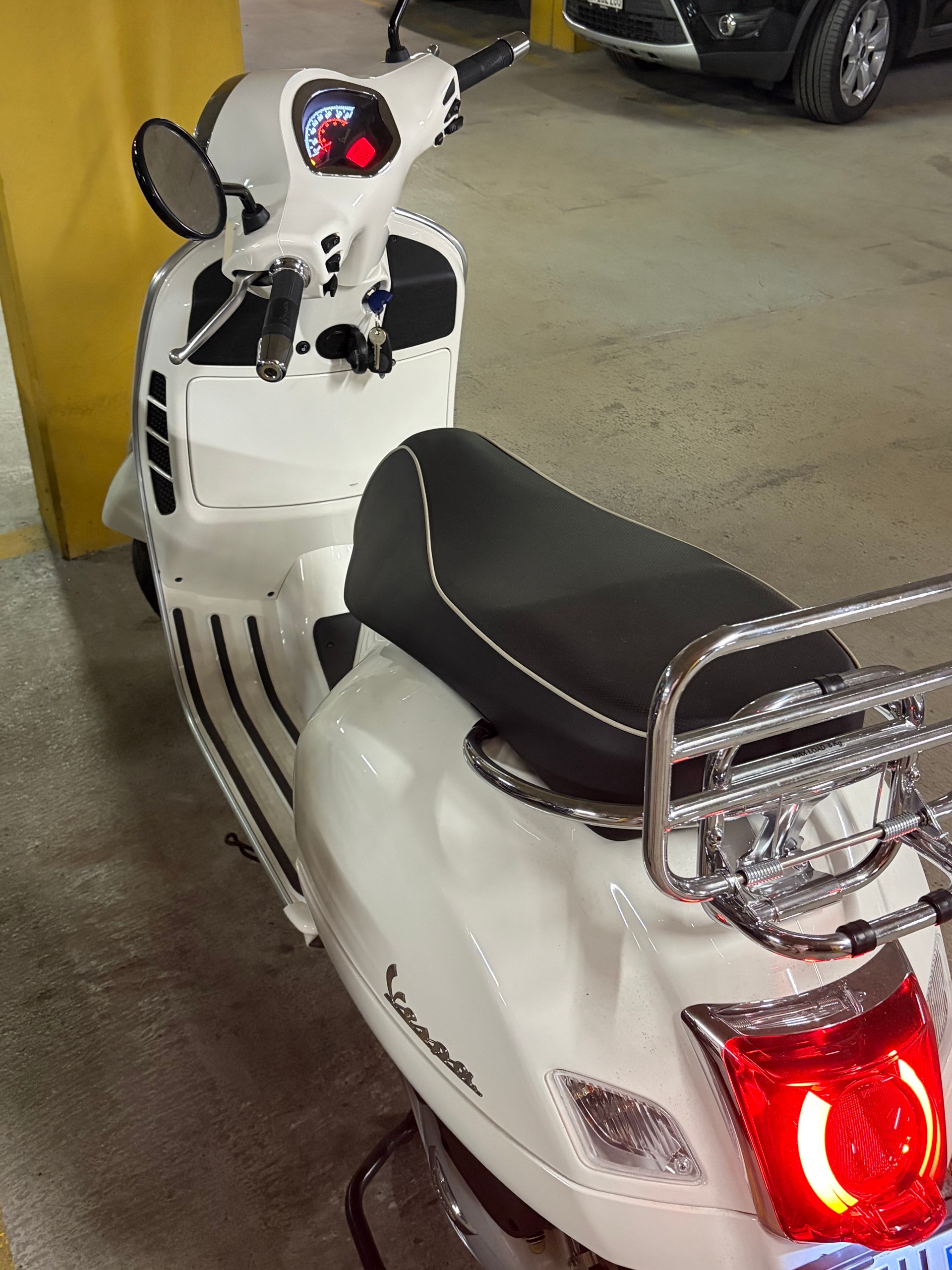 PIAGGIO Vespa GTS 125 i.e ABS-image-3