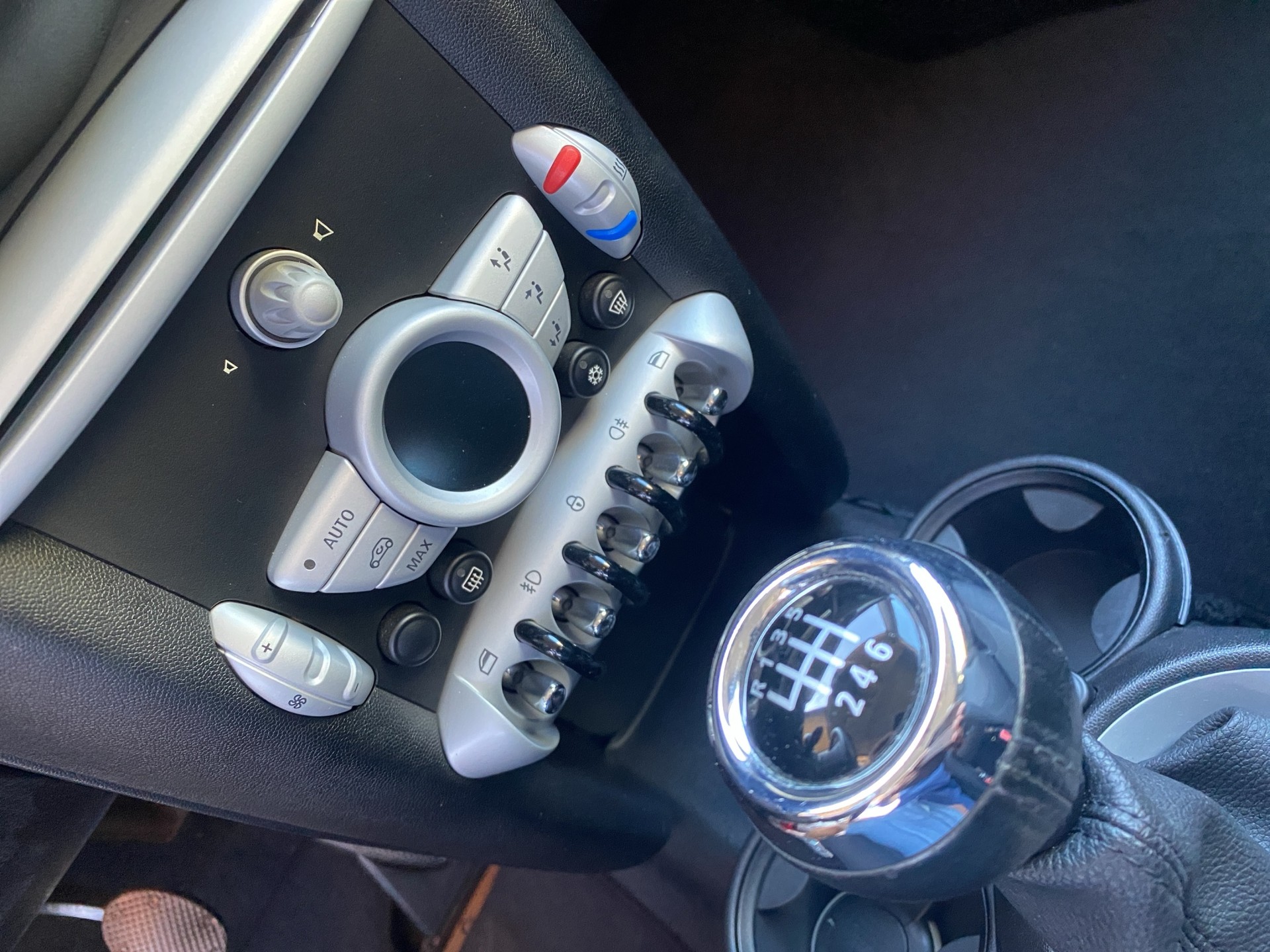 MINI Cooper-image-11