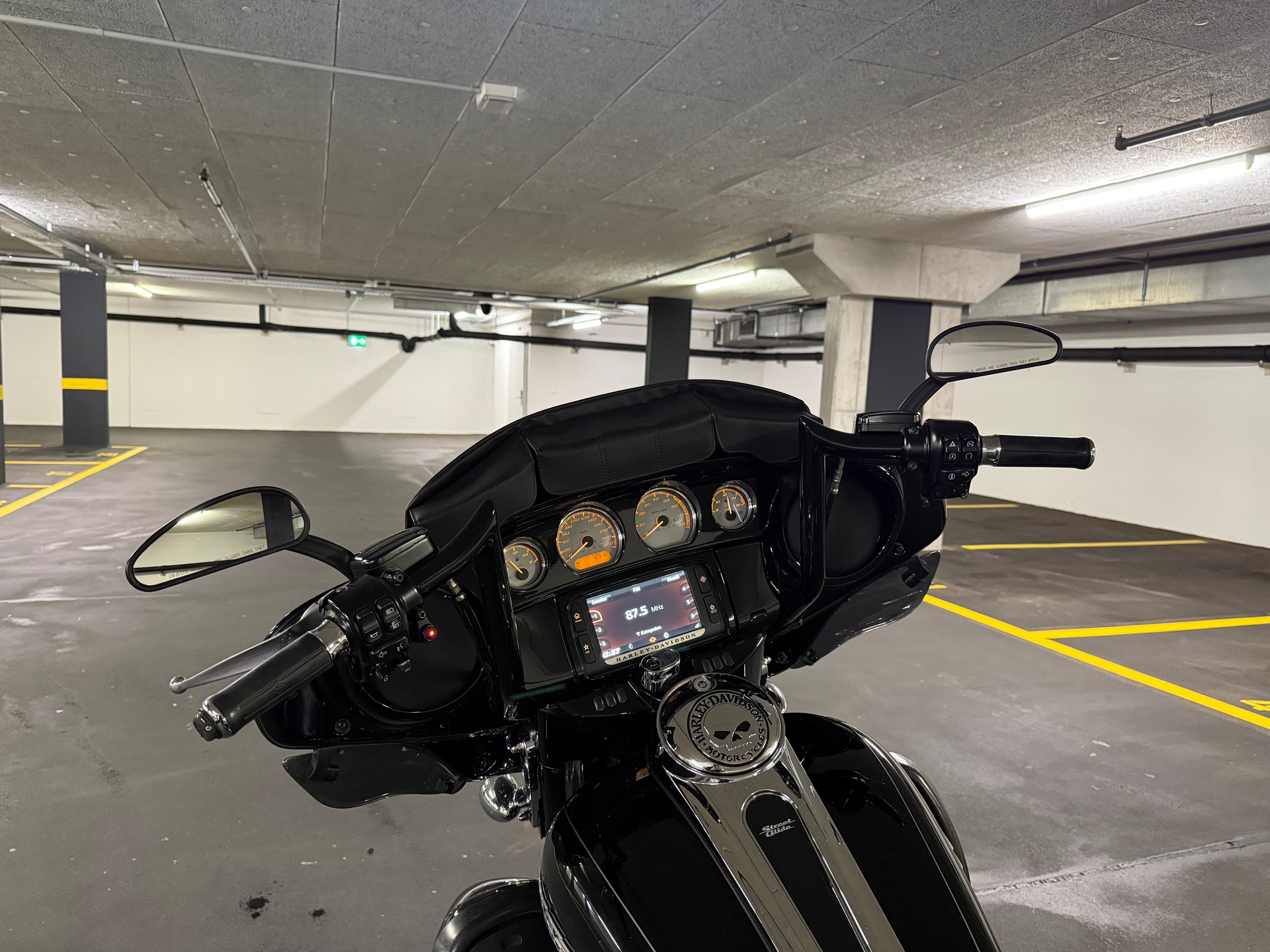 HARLEY-DAVIDSON FLHXS Street Glide Special ABS-image-6