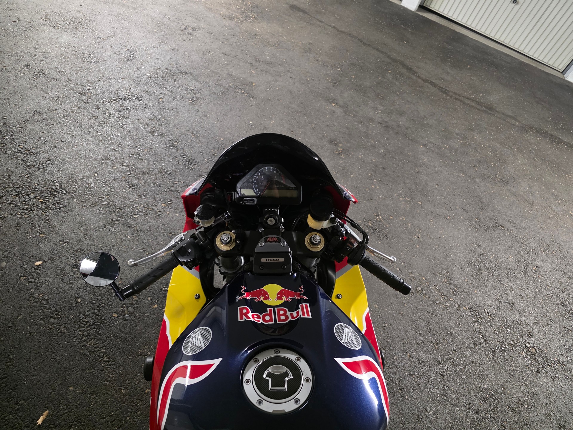 HONDA CBR 1000 RR-image-8