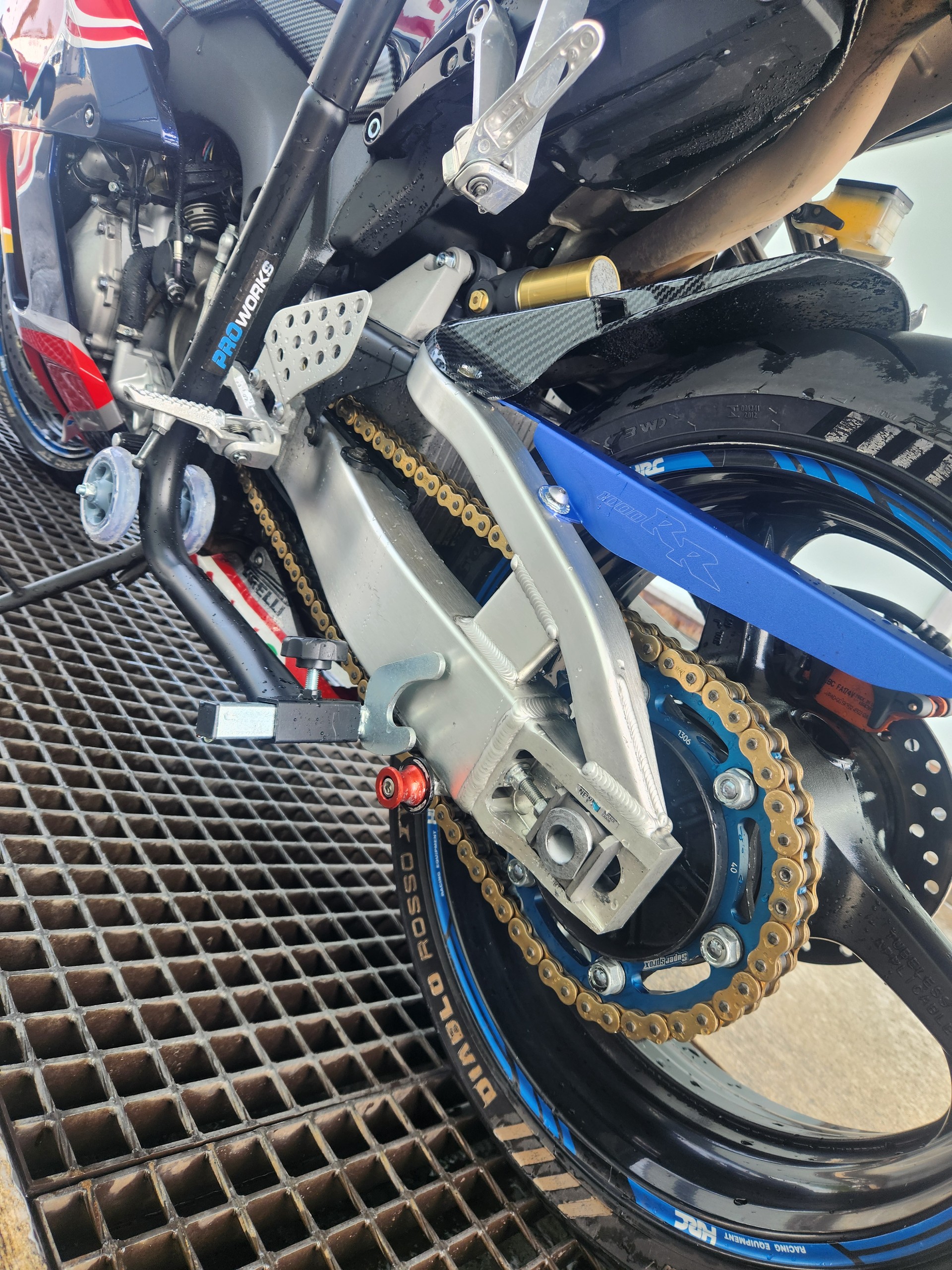 HONDA CBR 1000 RR-image-6