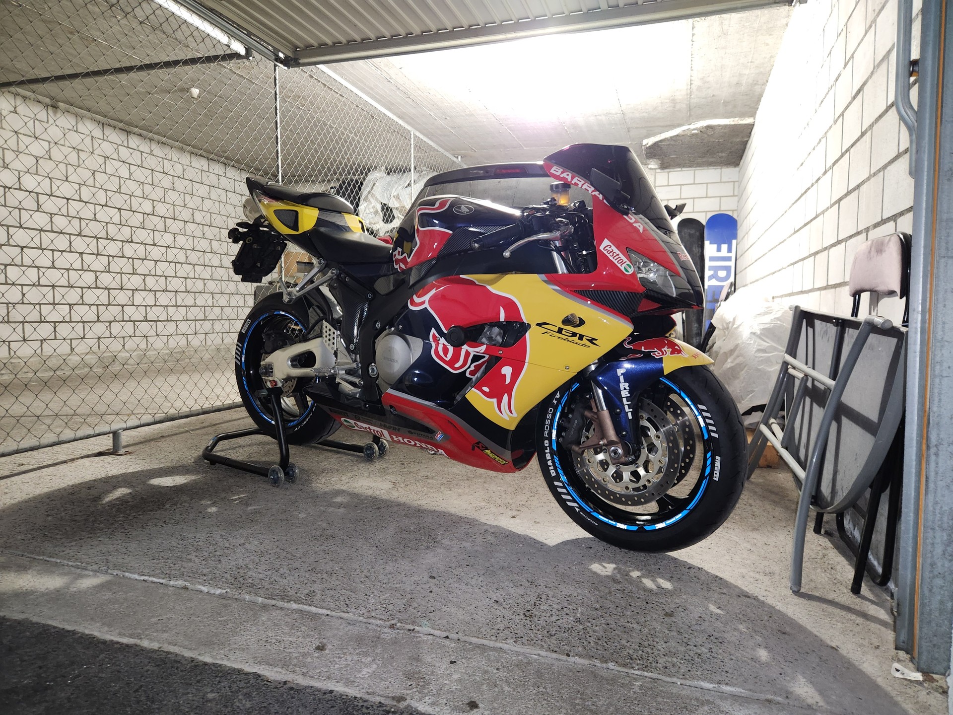 HONDA CBR 1000 RR-image-1