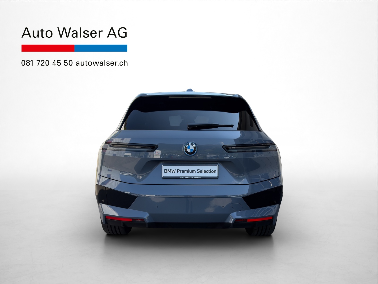 BMW iX xDrive40-showroom-element-3