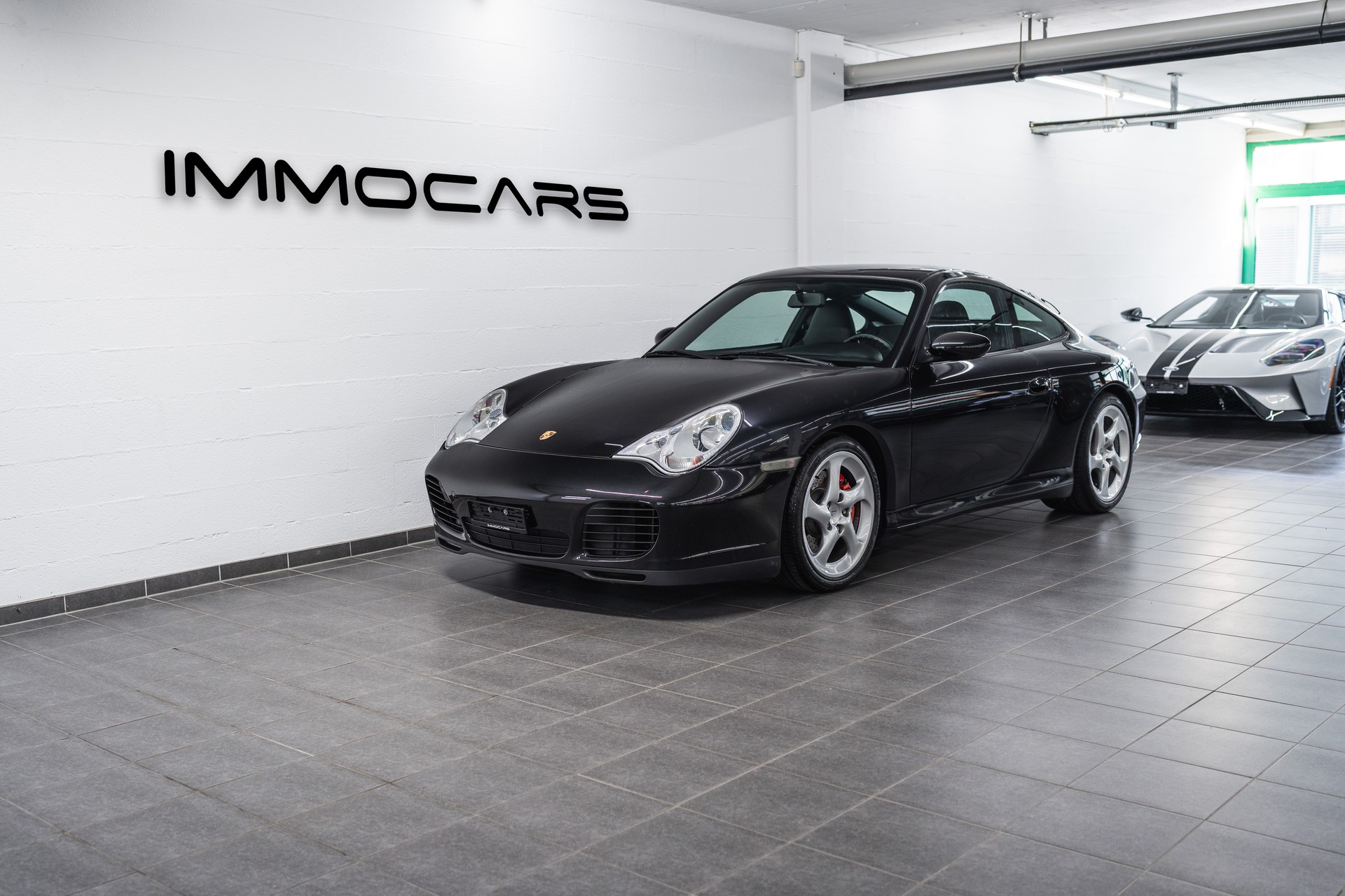 PORSCHE 911 Carrera 4S Manual + sport seats
