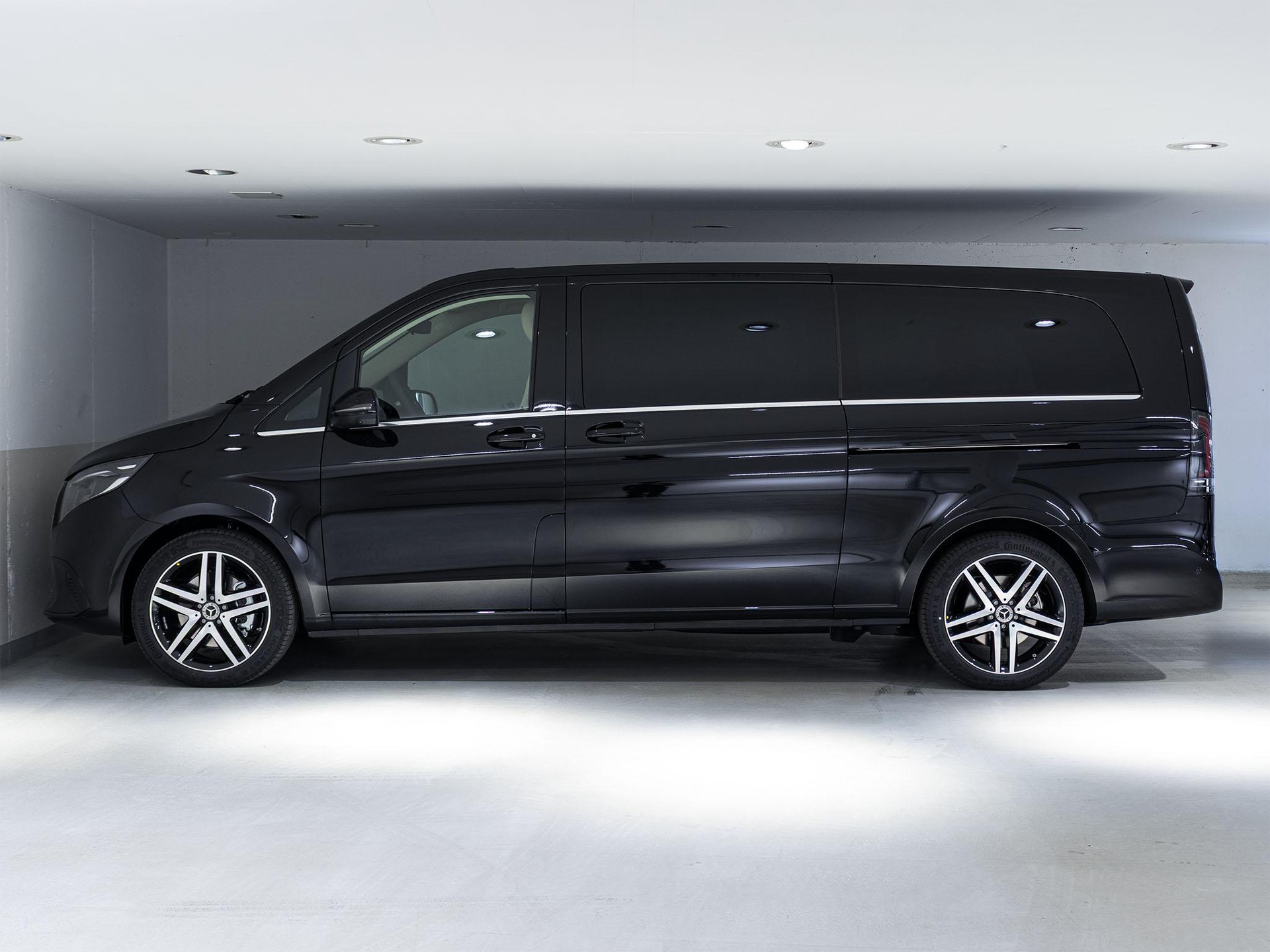 MERCEDES-BENZ V 300 d 4MATIC AVANTGARDE Extralang-image-4