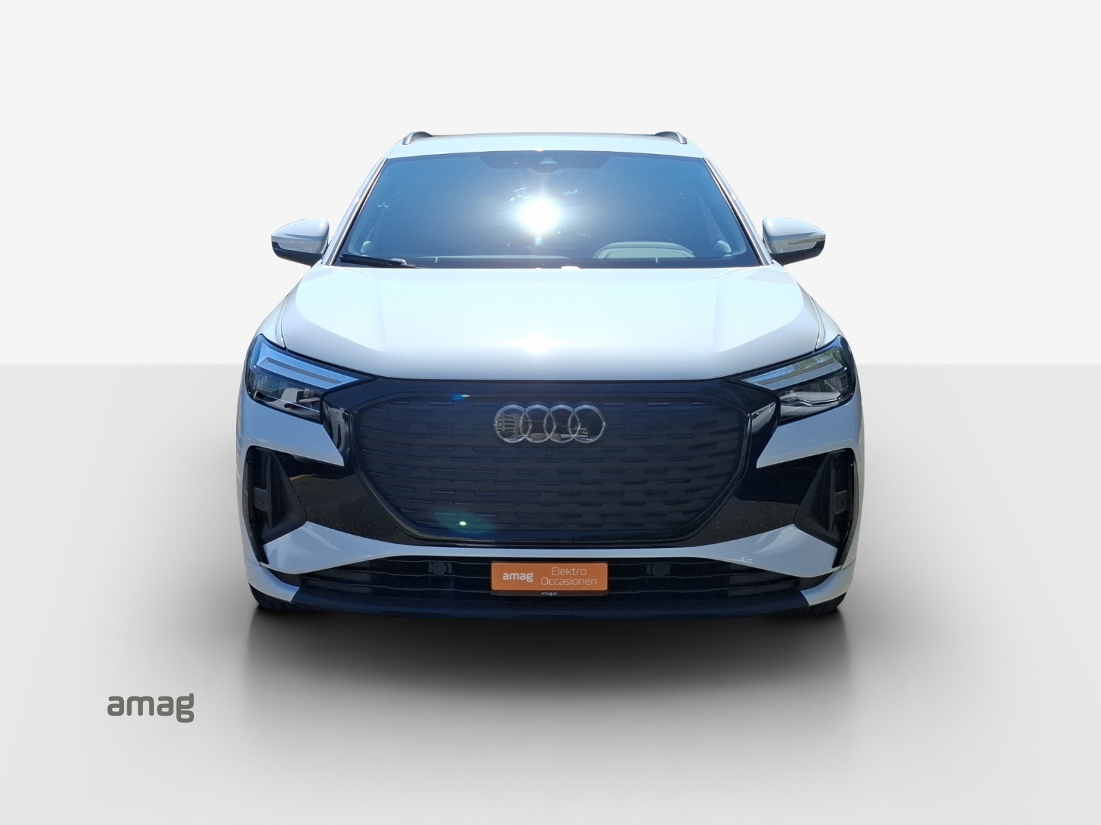 AUDI Q4 e-tron 45 quattro-image-6
