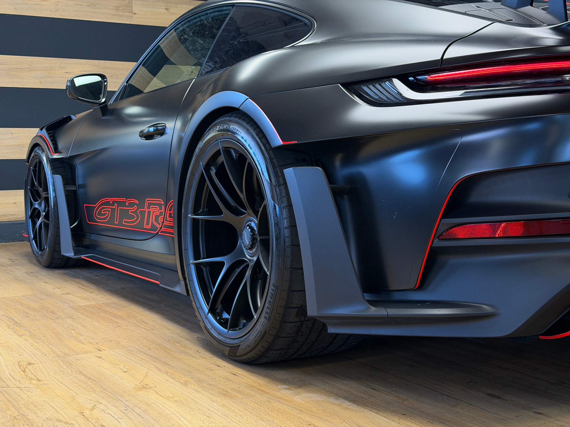PORSCHE 911 GT3 RS-image-10