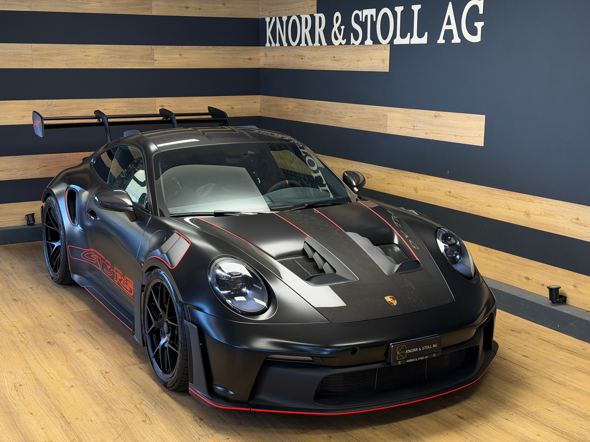 PORSCHE 911 GT3 RS-showroom-element-3