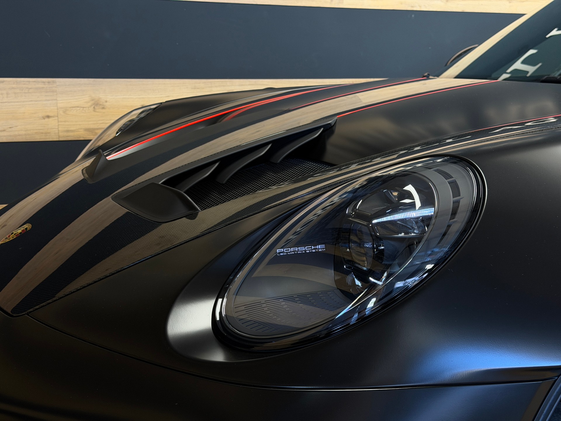 PORSCHE 911 GT3 RS-image-12