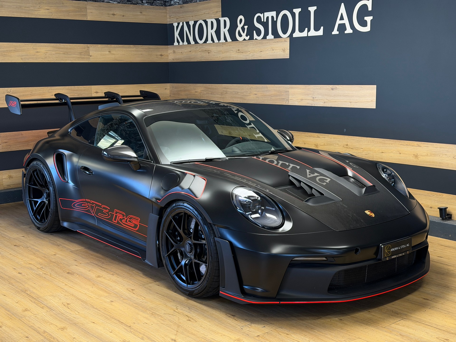 PORSCHE 911 GT3 RS-showroom-element-2