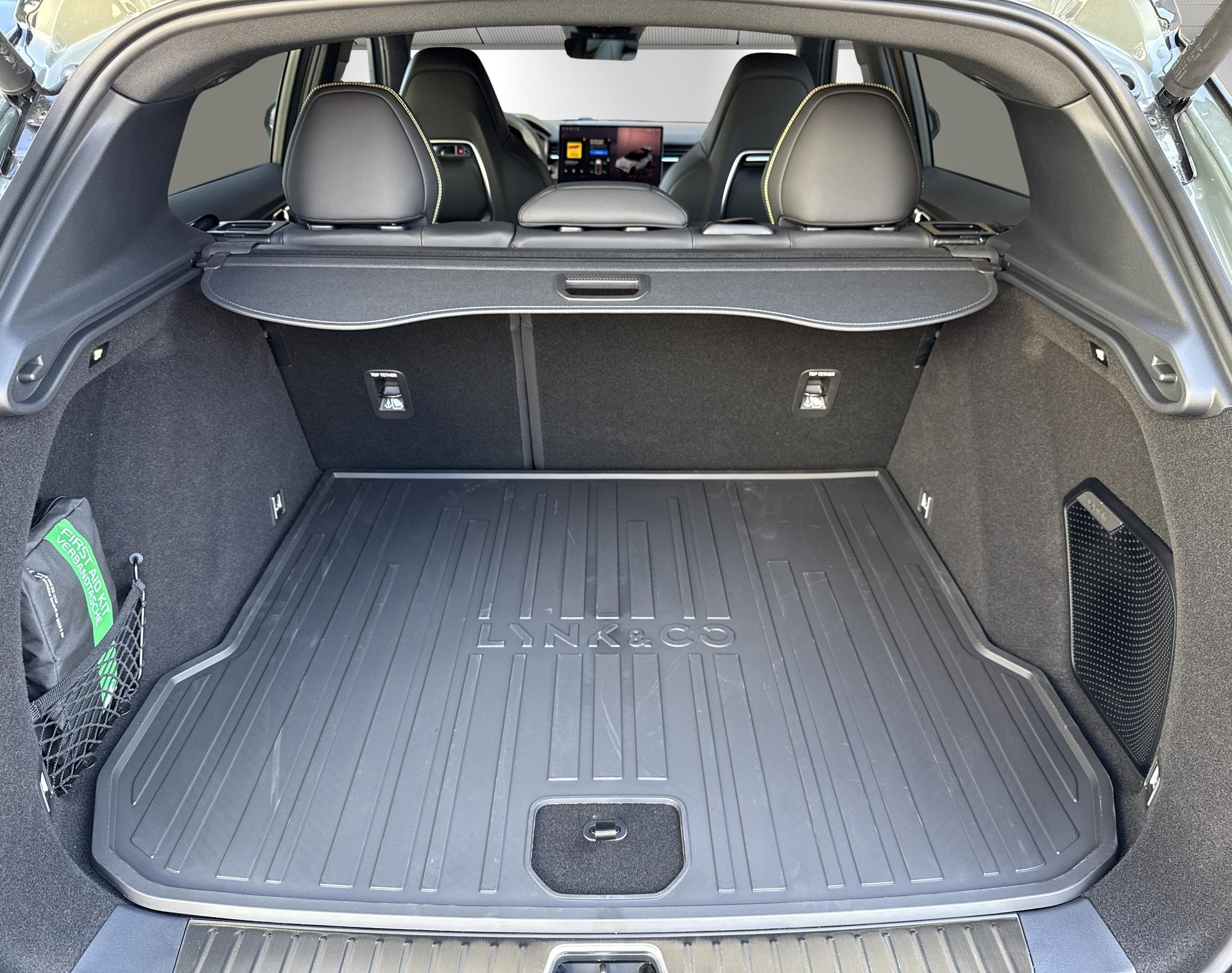 LYNK & CO 01 1.5 PHEV More-image-9