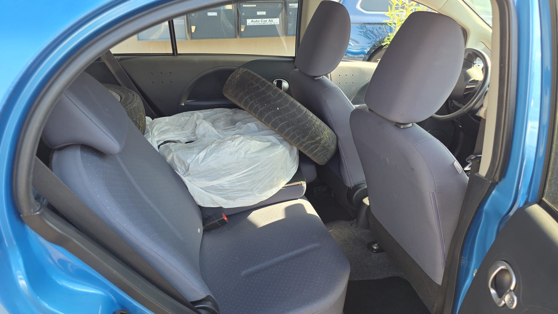 PEUGEOT iON Access-image-4