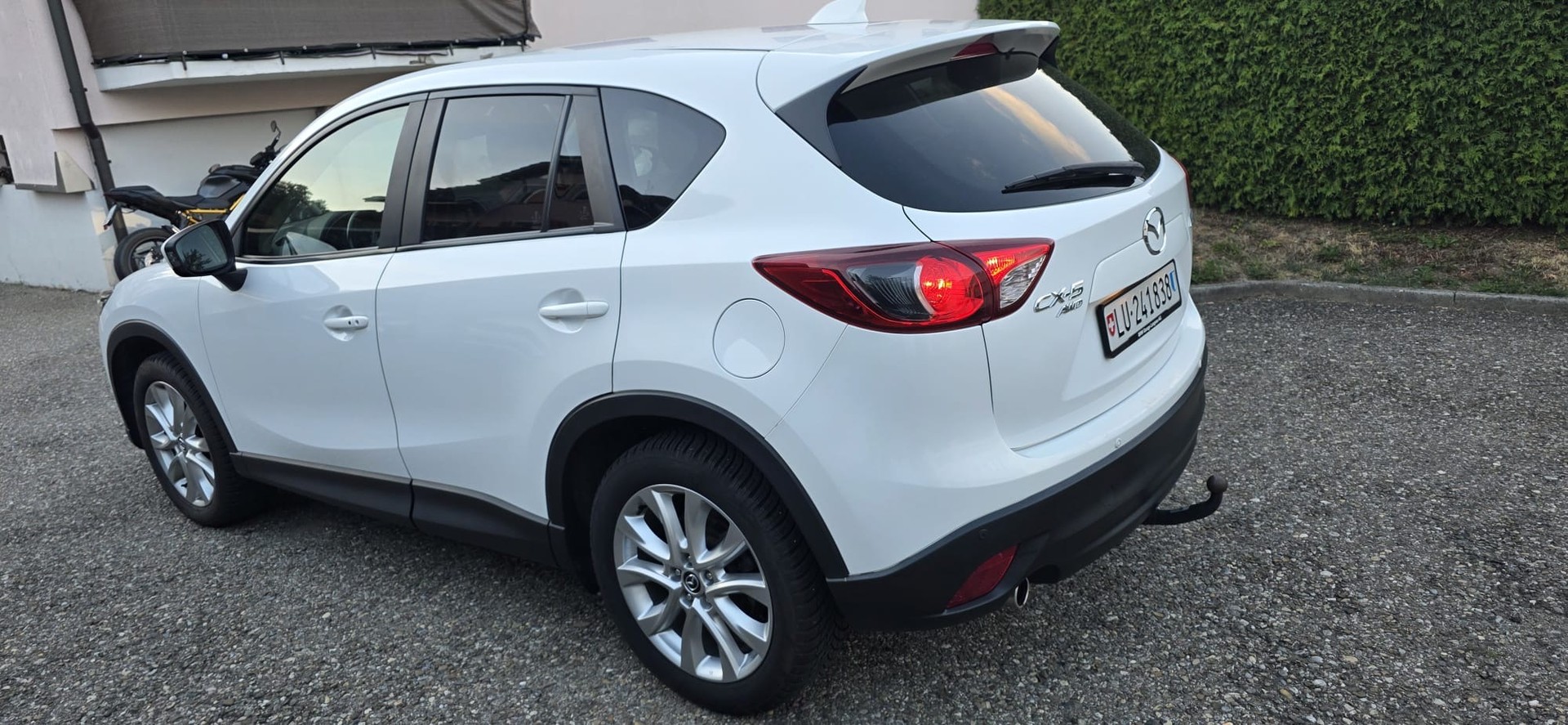 MAZDA CX-5 2.2 D HP Revolution AWD Automatic-image-4