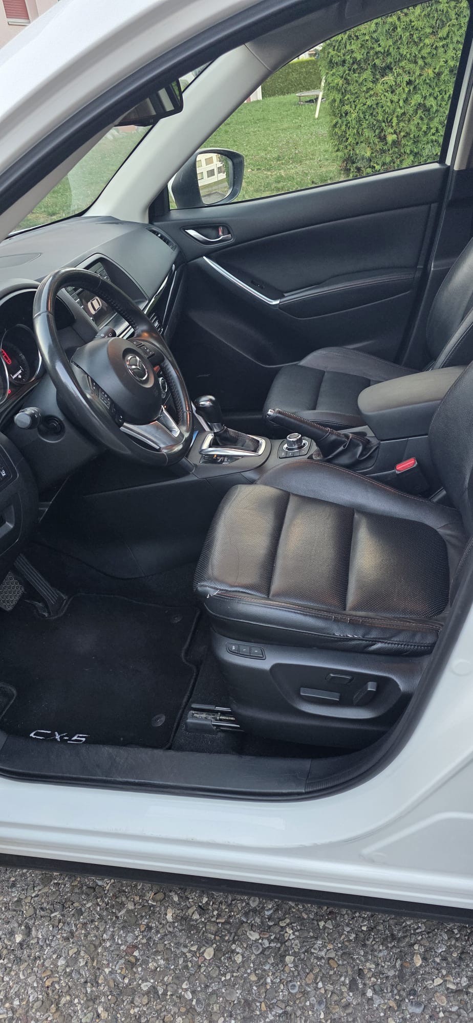 MAZDA CX-5 2.2 D HP Revolution AWD Automatic-image-7