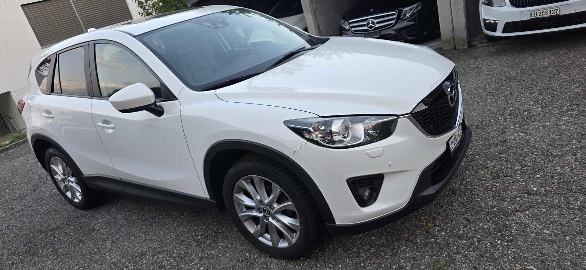 MAZDA CX-5 2.2 D HP Revolution AWD Automatic-image-1