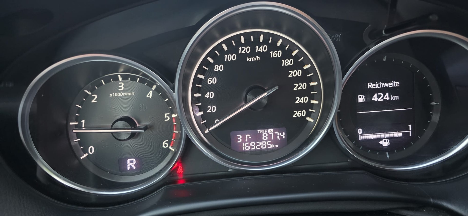 MAZDA CX-5 2.2 D HP Revolution AWD Automatic-image-13