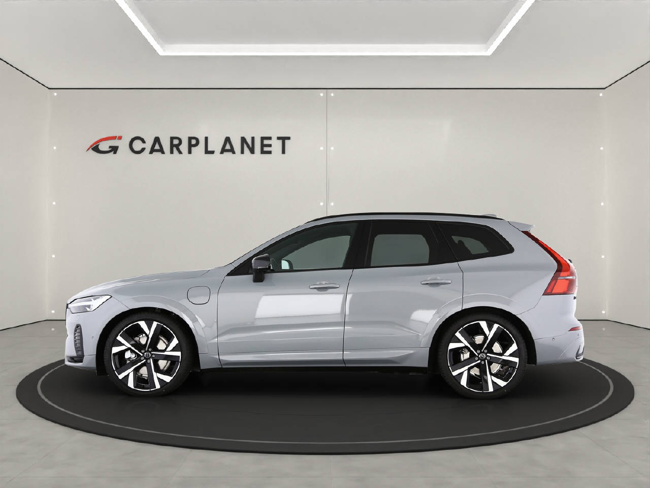 VOLVO XC60 2.0 T6 TE Black Edition eAWD-showroom-element-2