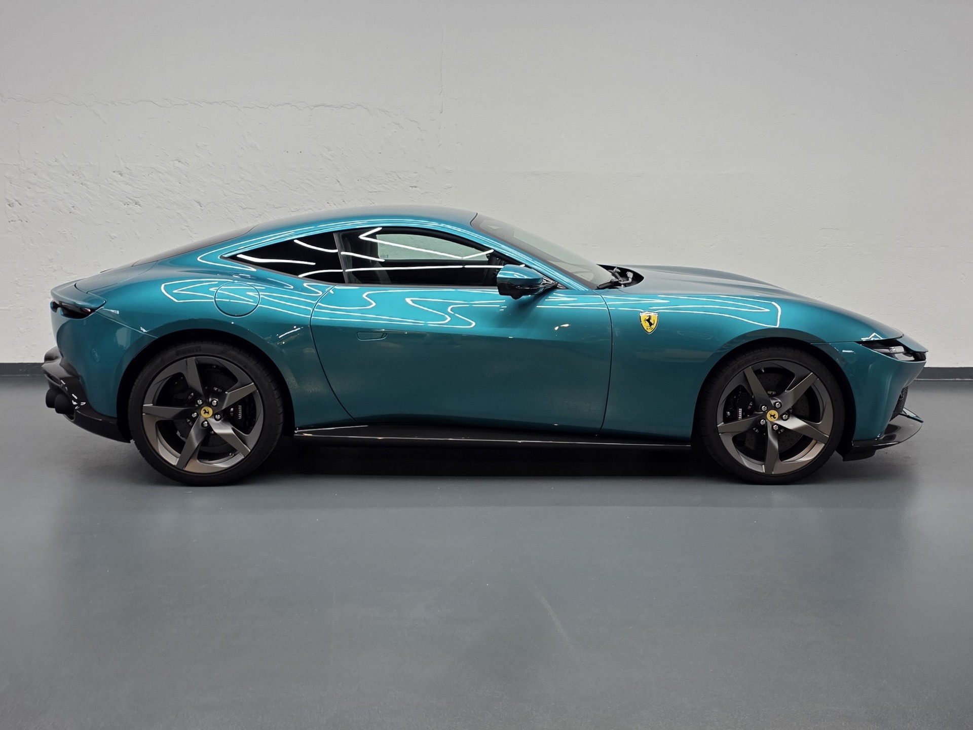 FERRARI Amalfi 3.9 Biturbo