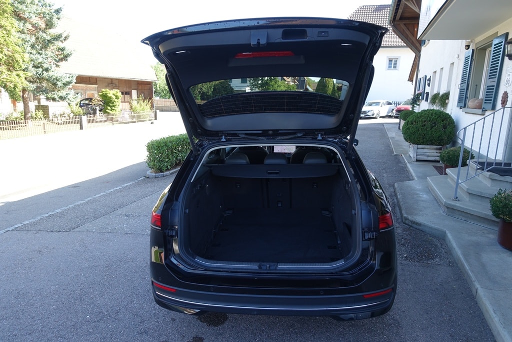 VW Passat Variant 1.5 eTSI evo2 Business DSG-image-12