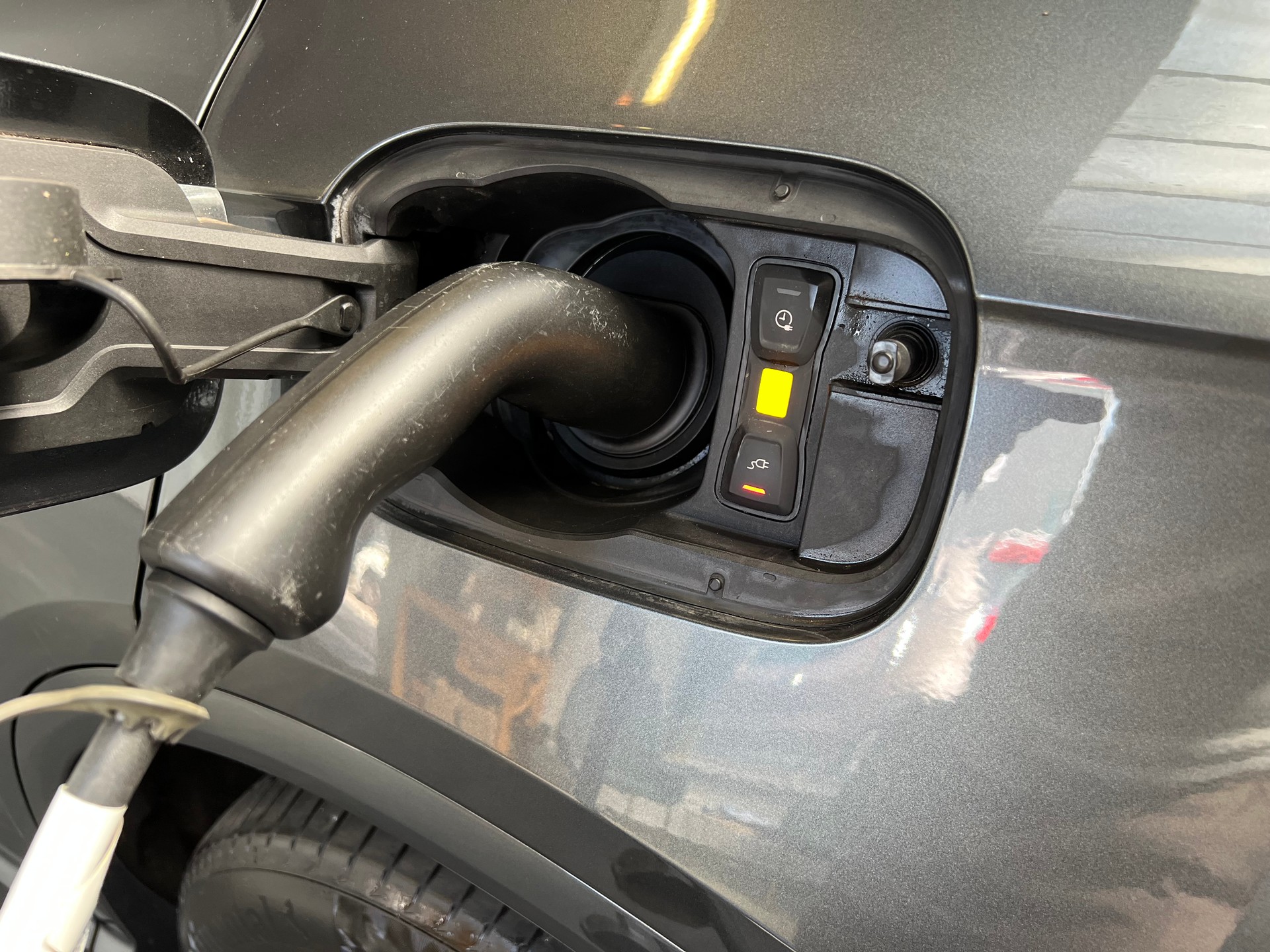 AUDI Q5 50 TFSI e quattro-image-15
