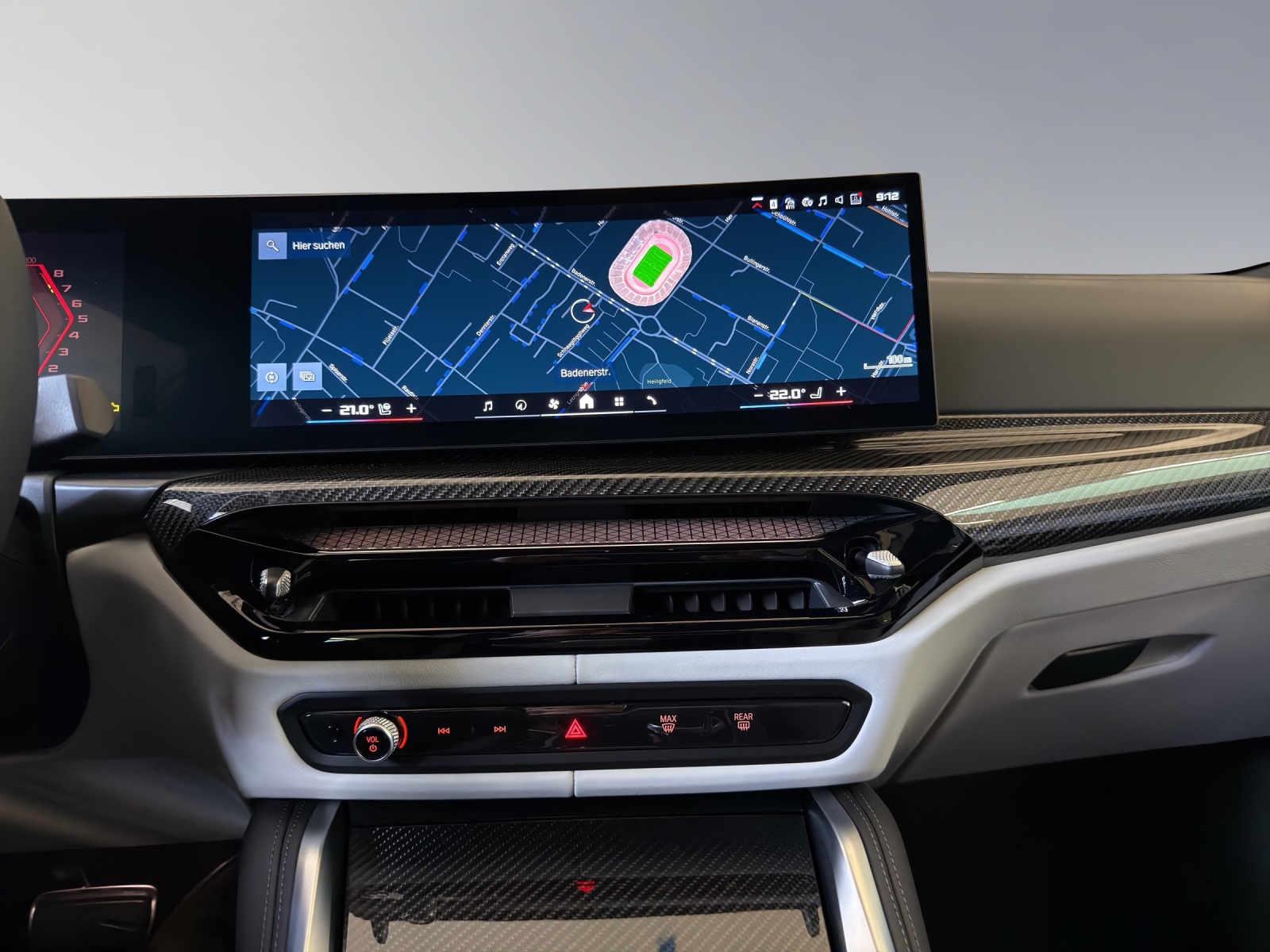 BMW M3 Competition M xDrive-image-11