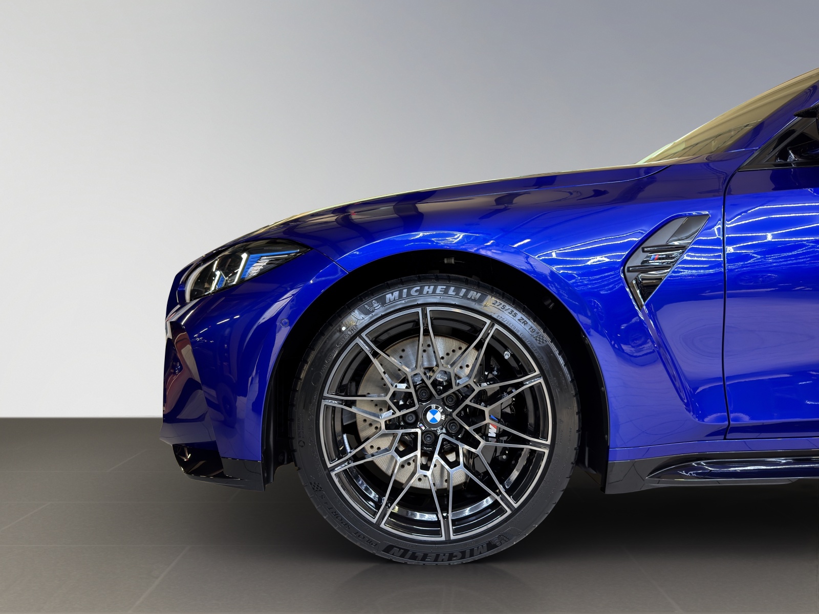 BMW M3 Competition M xDrive-image-7
