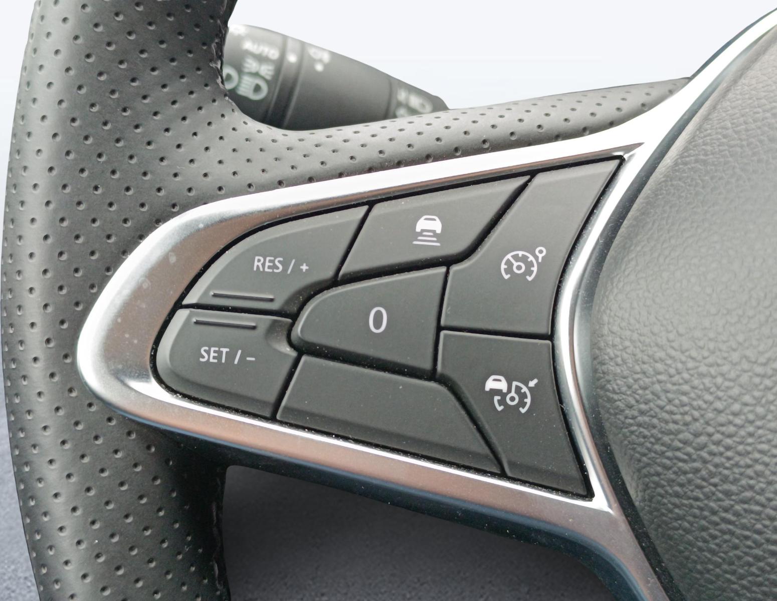 MITSUBISHI Colt 1.6 HEV Instyle-image-18