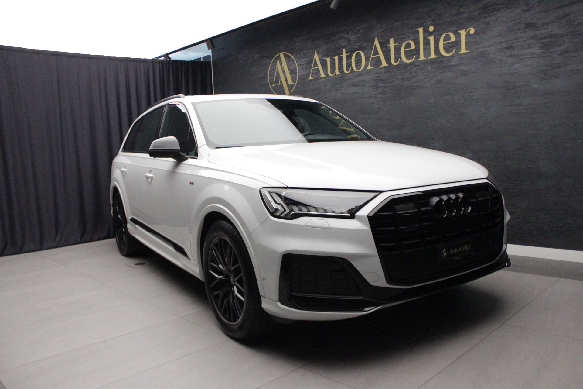 AUDI Q7 45 TDI quattro S Line tiptronic