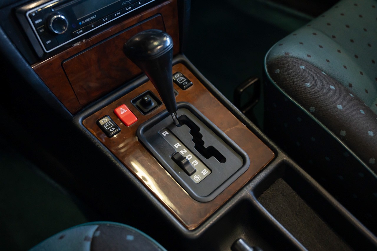 MERCEDES-BENZ 190 E 2.3 Primavera Automatic-image-23