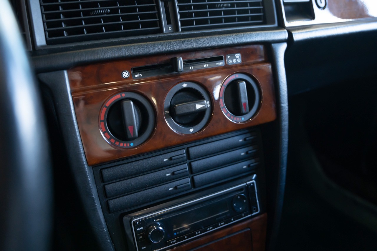 MERCEDES-BENZ 190 E 2.3 Primavera Automatic-image-20