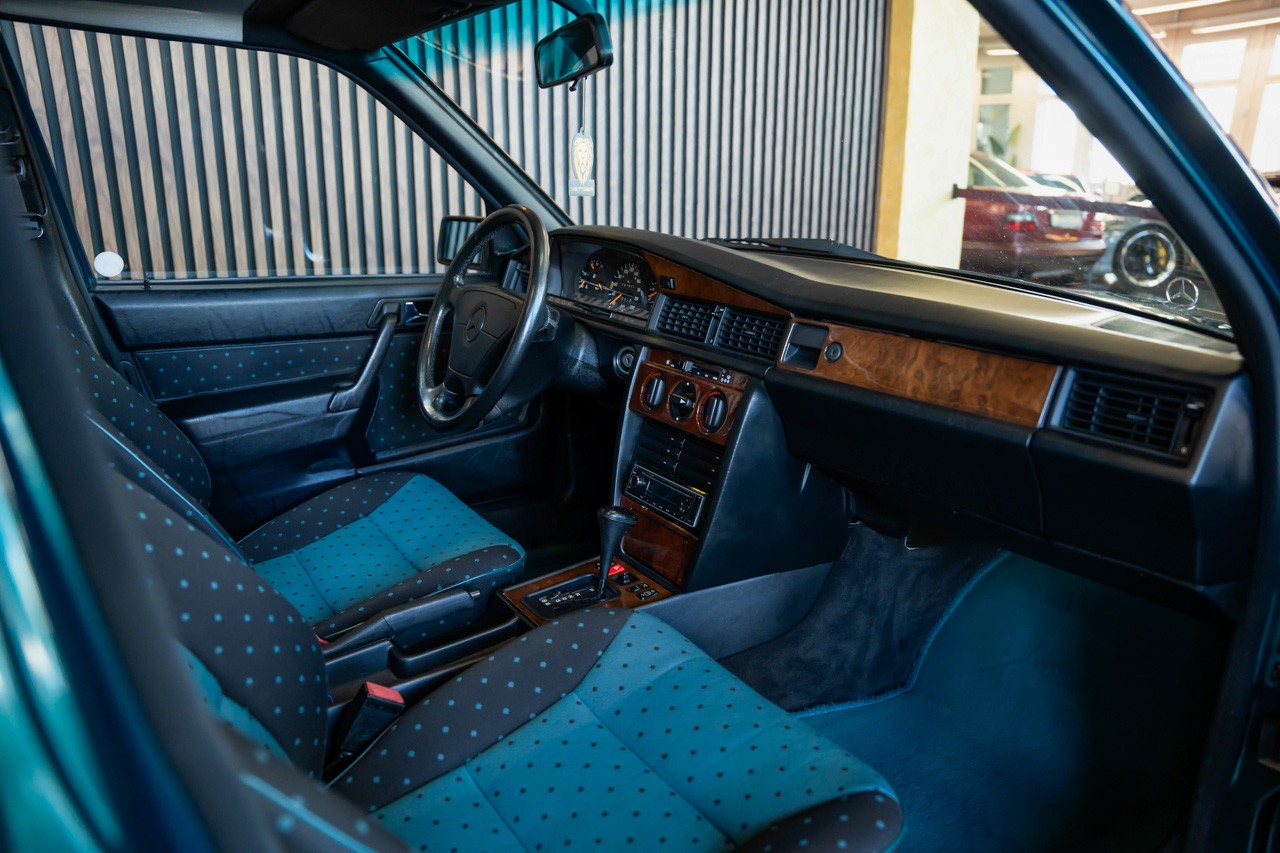 MERCEDES-BENZ 190 E 2.3 Primavera Automatic-image-13