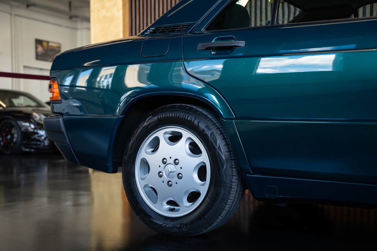 MERCEDES-BENZ 190 E 2.3 Primavera Automatic-image-9