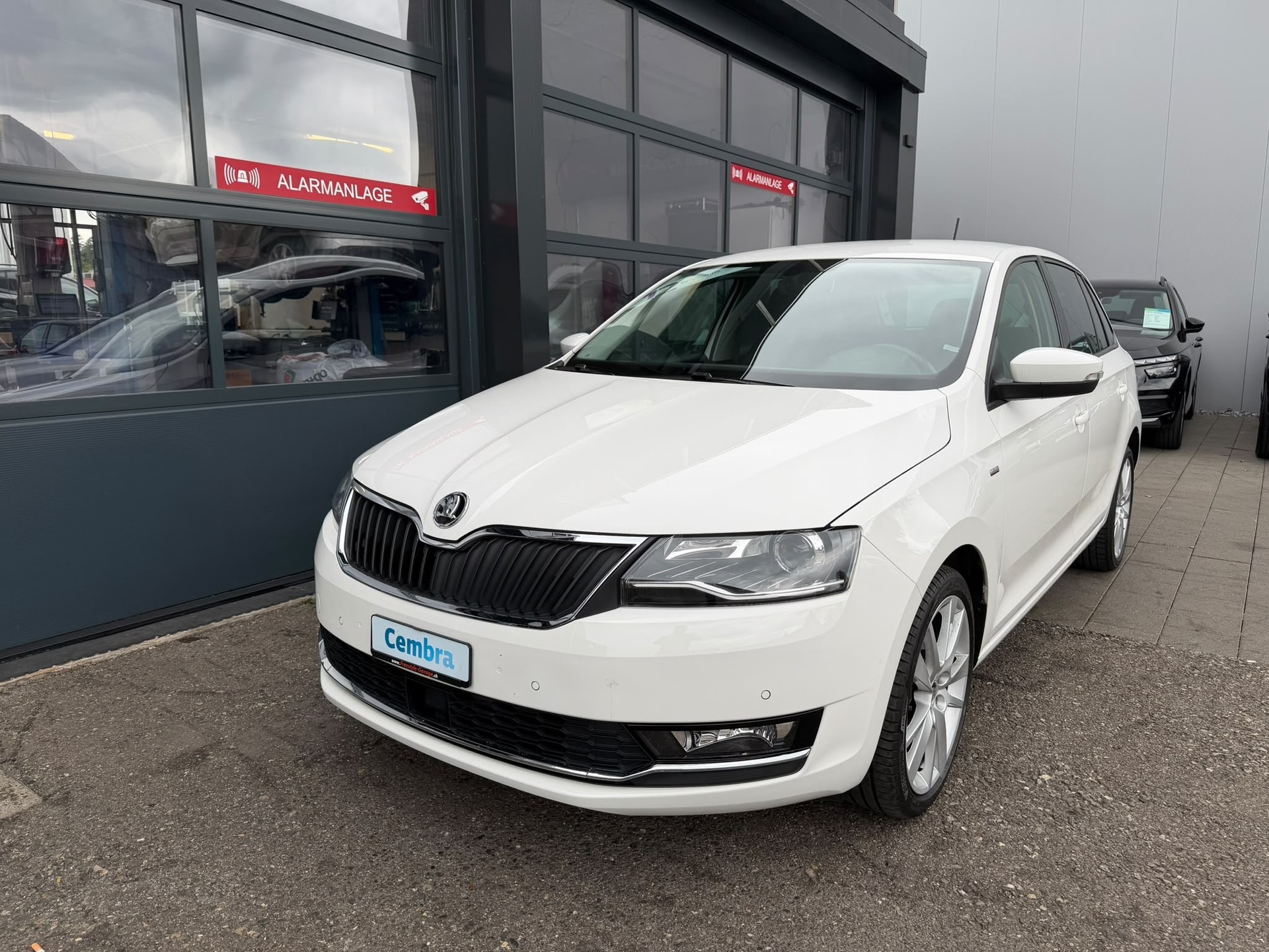 SKODA Rapid Spaceback 1.0 TSI Ambition DSG-showroom-element-1