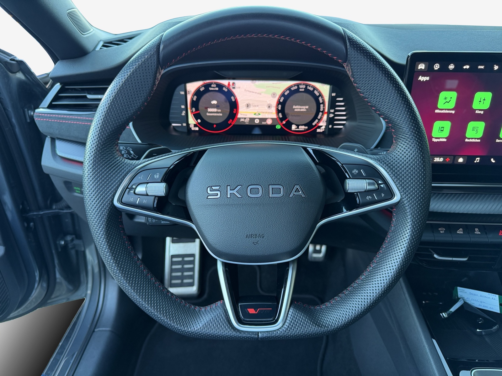 SKODA Octavia Combi 2.0 TSI DSG RS-image-9