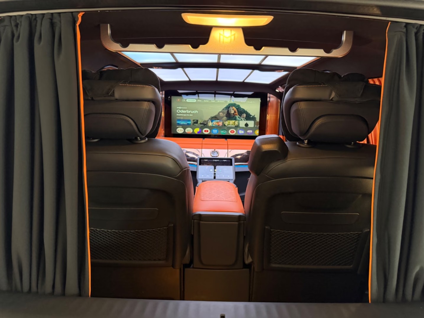MERCEDES-BENZ V 300 d Extra-Lang 4matic Exclusive FALCON ST. MORITZ V.I.P-image-27