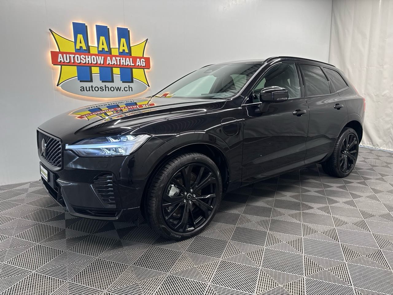 VOLVO XC60 T8 eAWD PluginHybrid Black Edition Geartronic