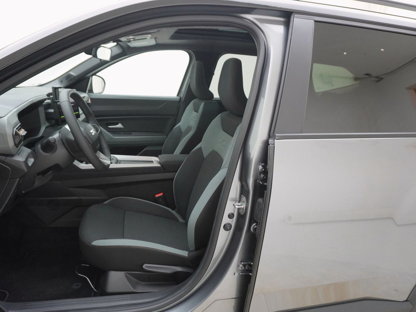 DACIA Bigster 1.2 Hybrid Extreme 4x4-image-11