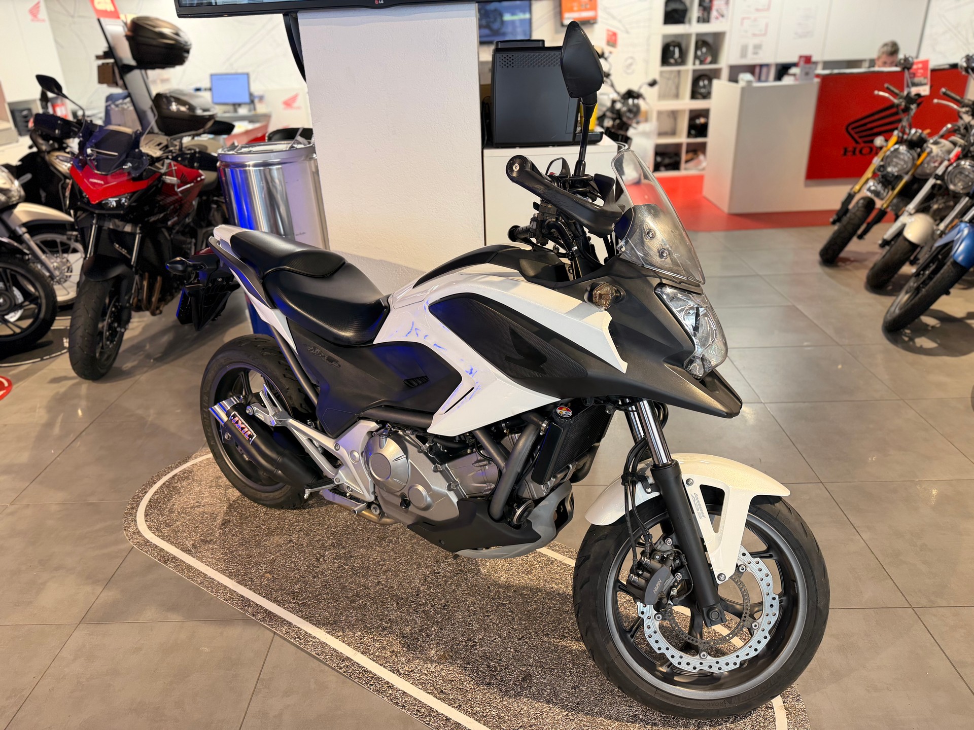 HONDA NC 700 X ABS-image-1
