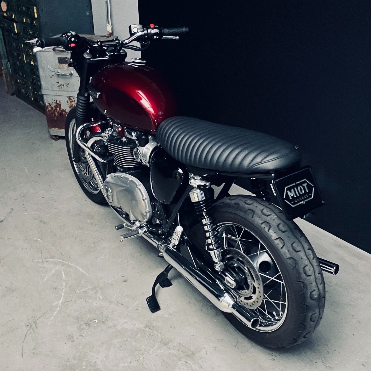 TRIUMPH Bonneville T120 ABS-image-7