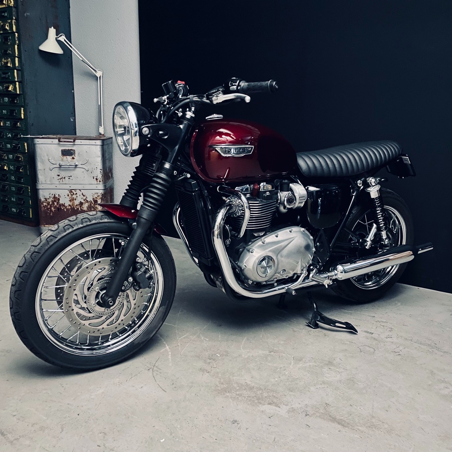 TRIUMPH Bonneville T120 ABS-image-8