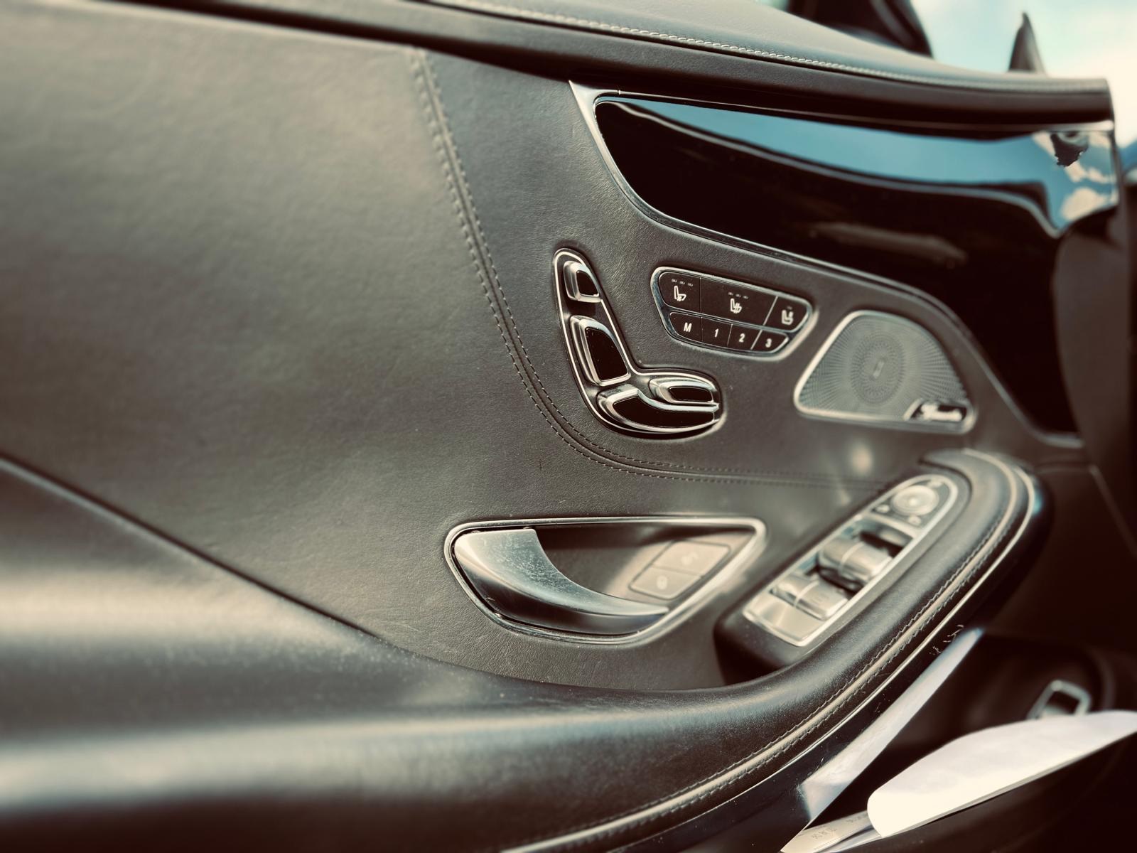 MERCEDES-BENZ S 500 Coupé 4Matic 7G-Tronic-image-11
