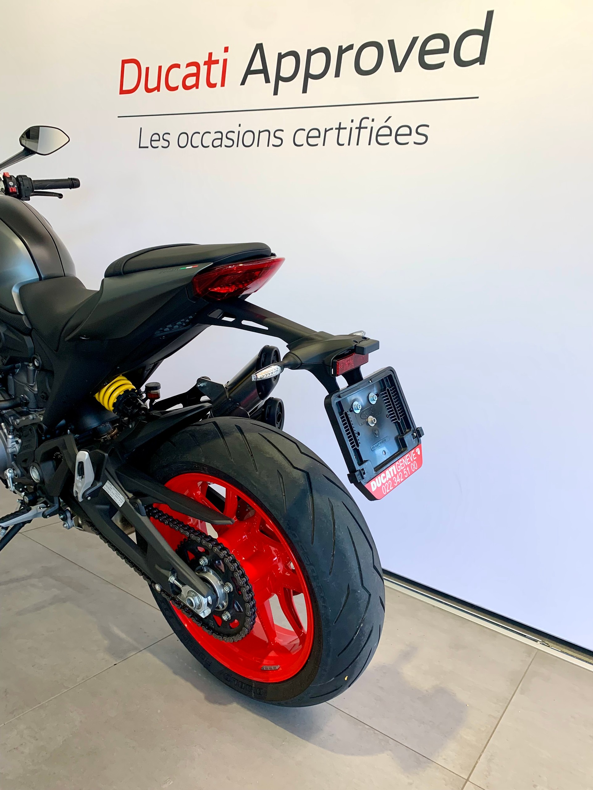 DUCATI Monster + 937-image-8