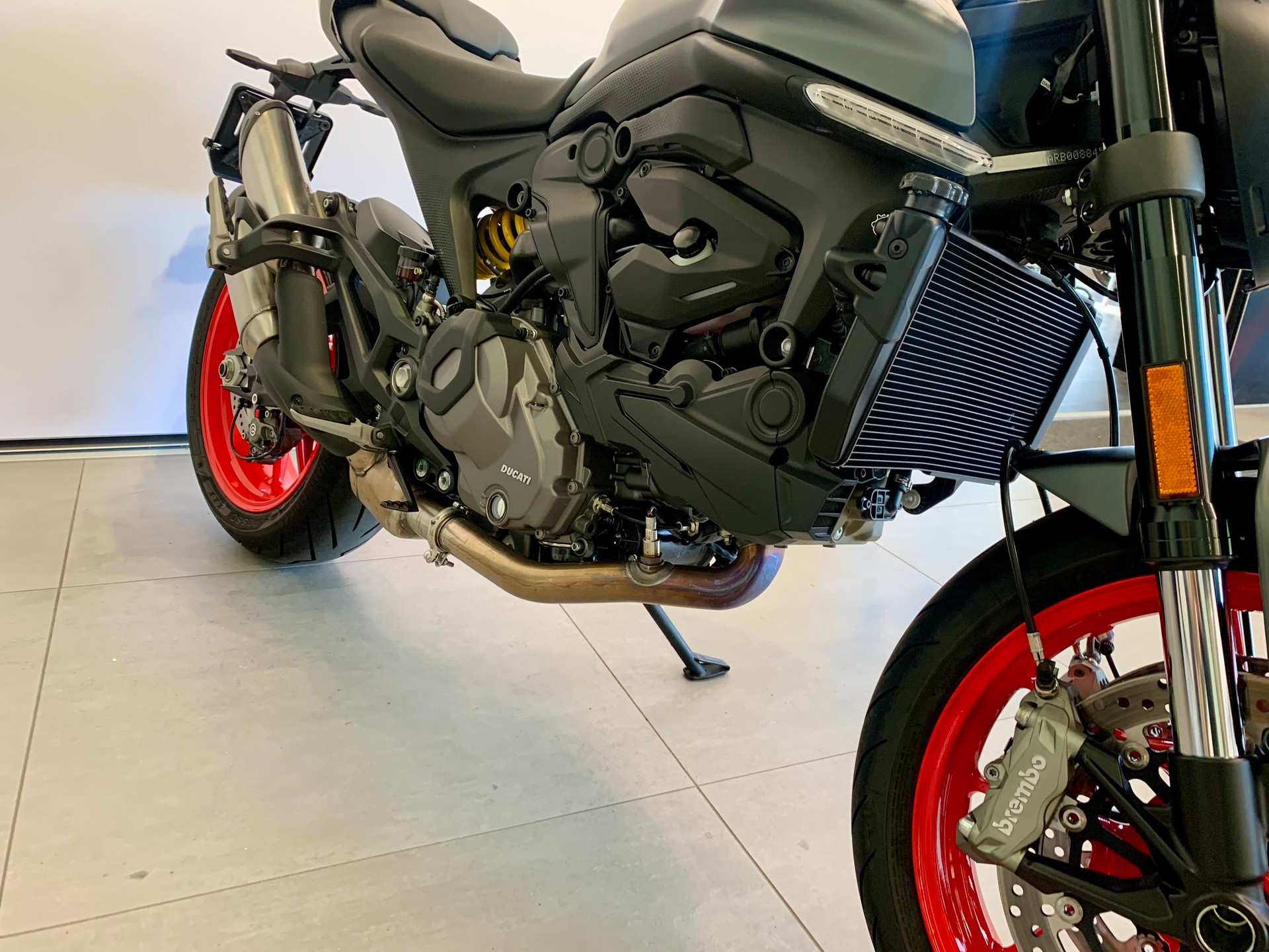 DUCATI Monster + 937-image-5