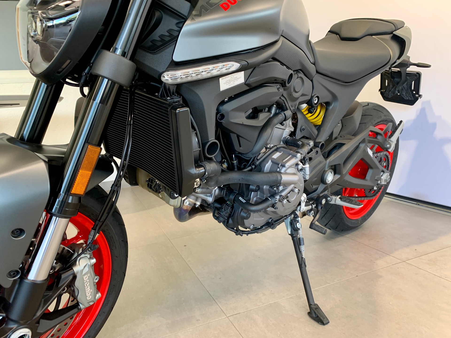 DUCATI Monster + 937-image-6