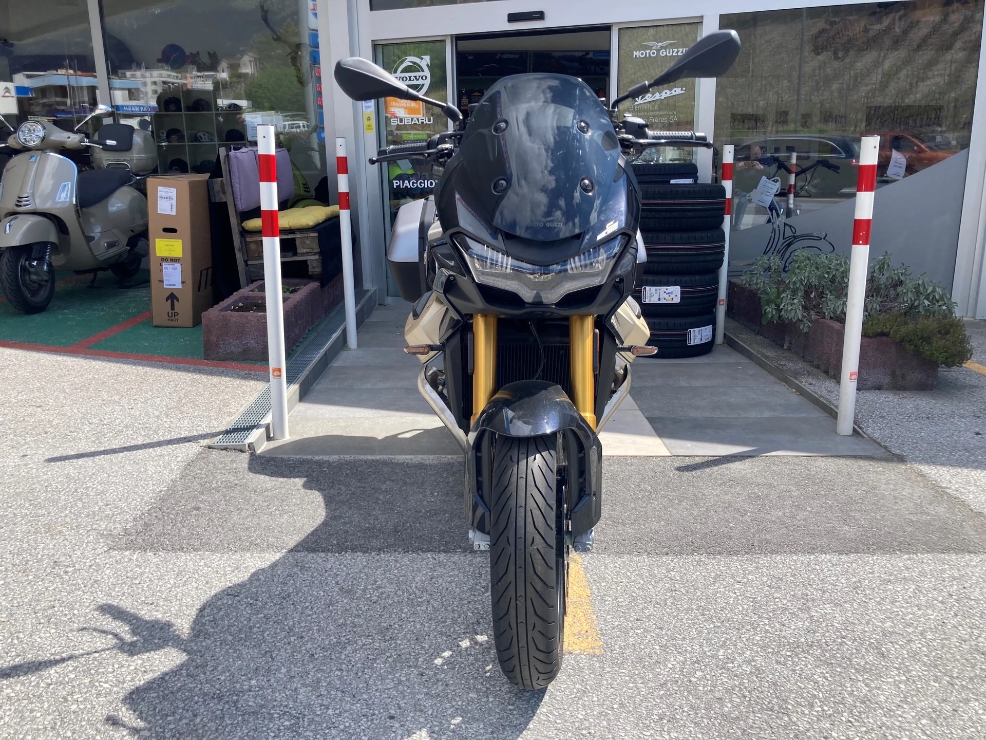 MOTO GUZZI V100 Mandello S-image-3