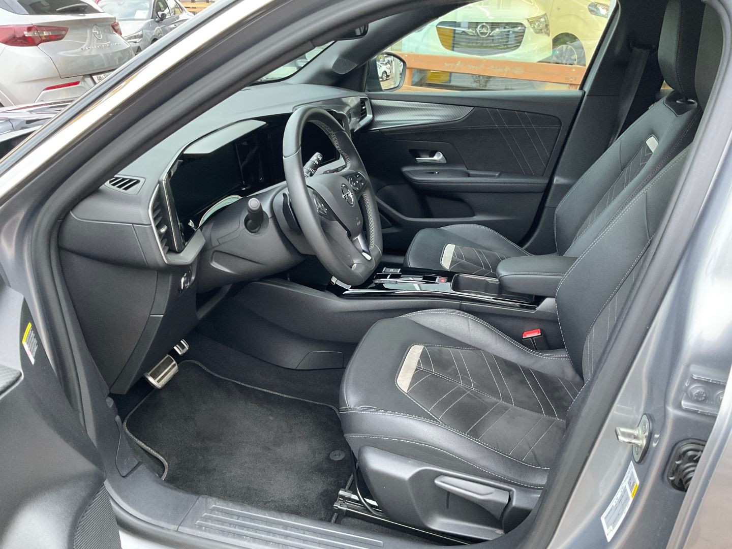 OPEL Mokka 1.2 T 130 Ultimate-image-5