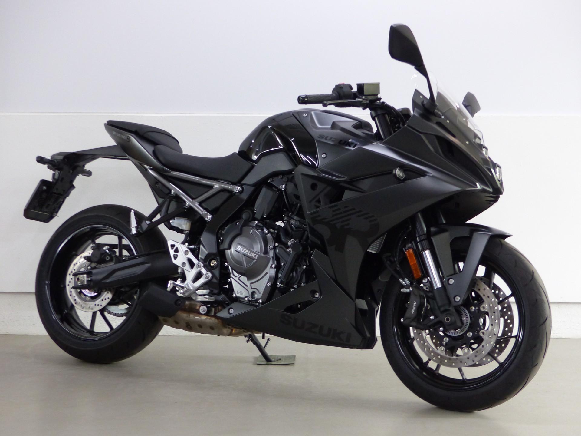 SUZUKI GSX 8 R ABS-image-1