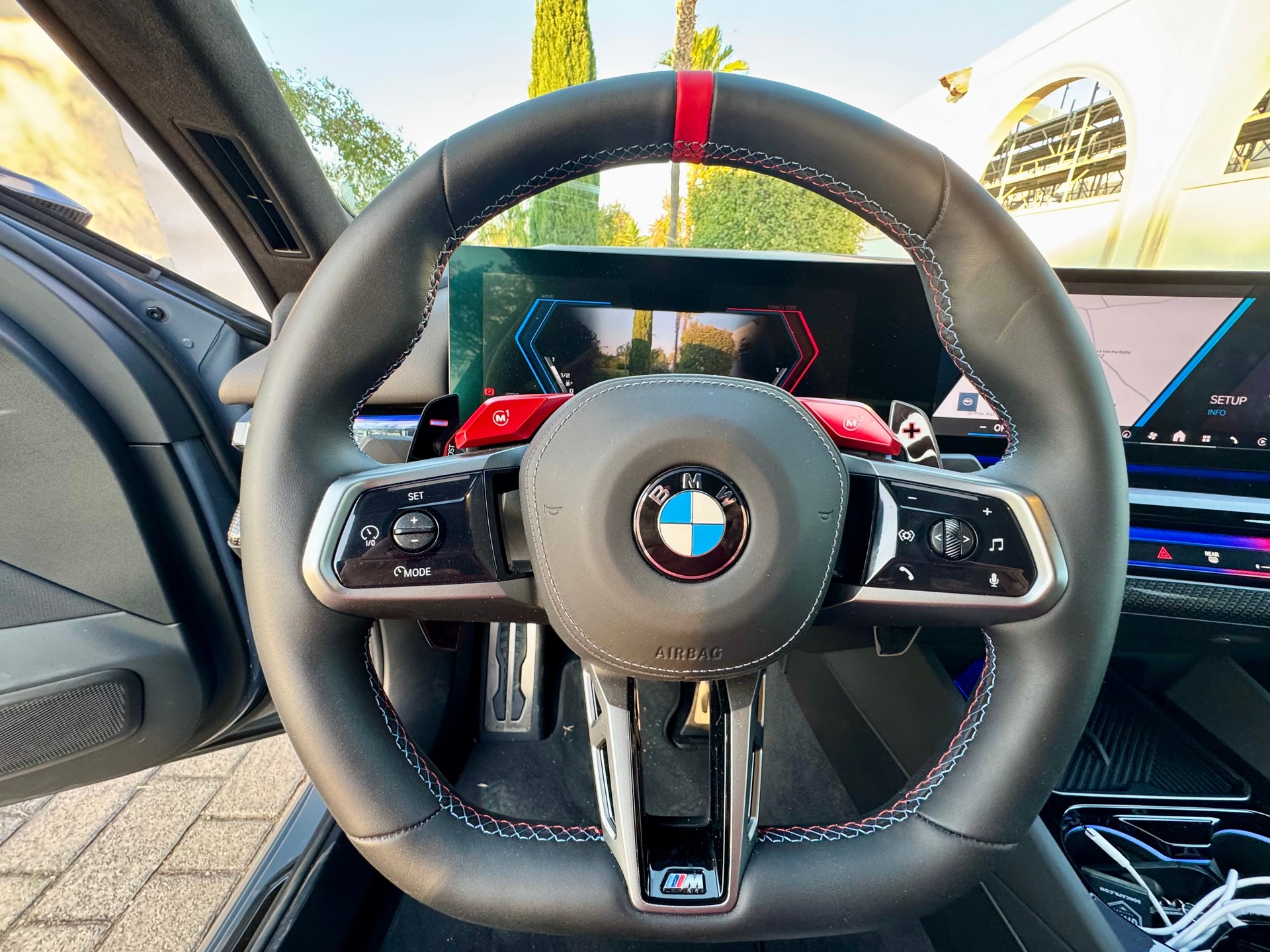 BMW M5 xDrive-image-10