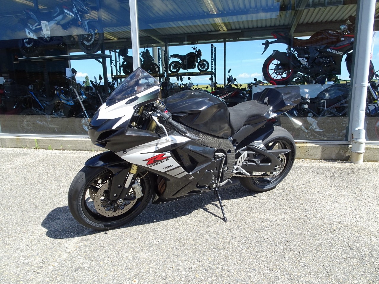 SUZUKI GSX-R 750 L1 Circuit-image-0